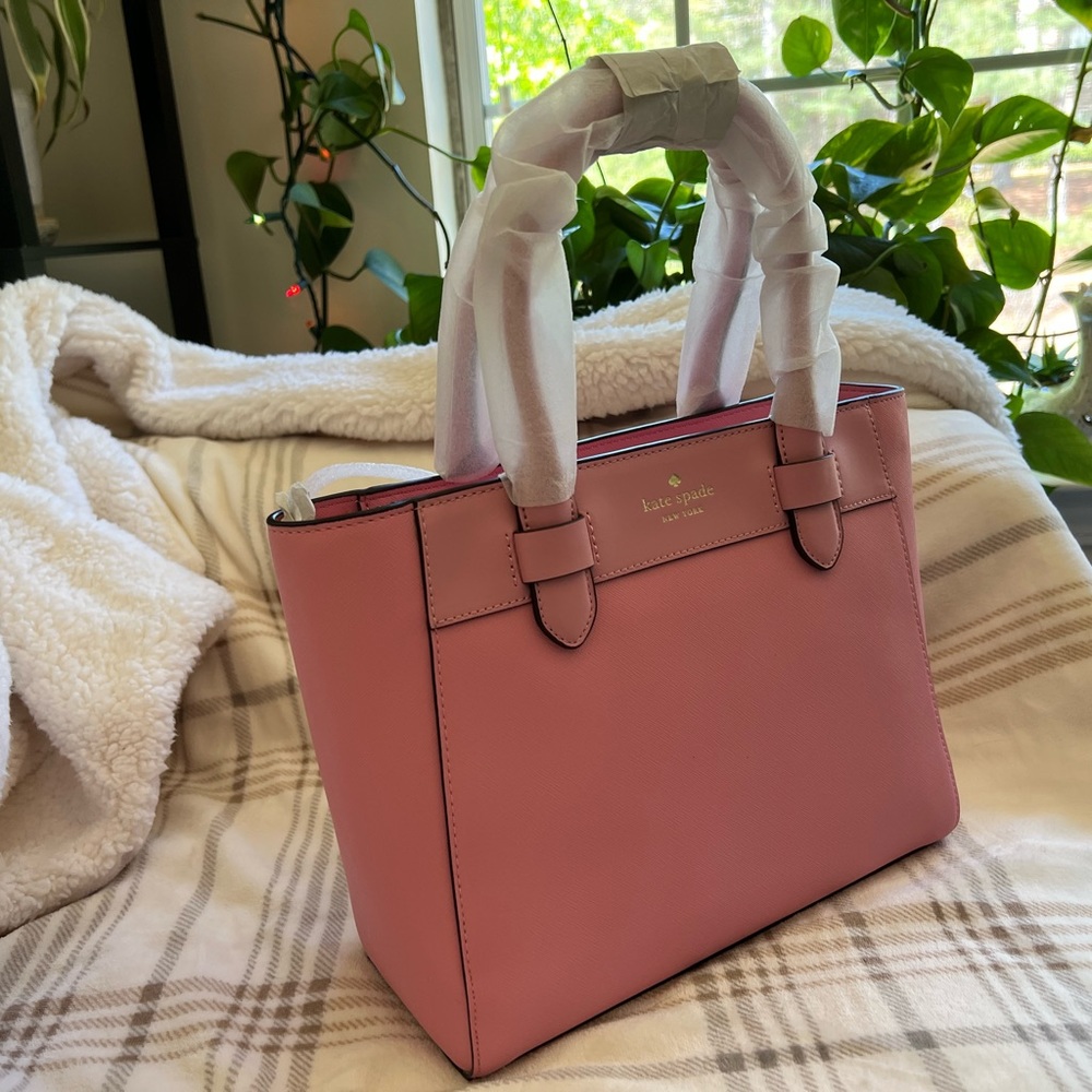 NWT Kate Shoulder Bag 🌸